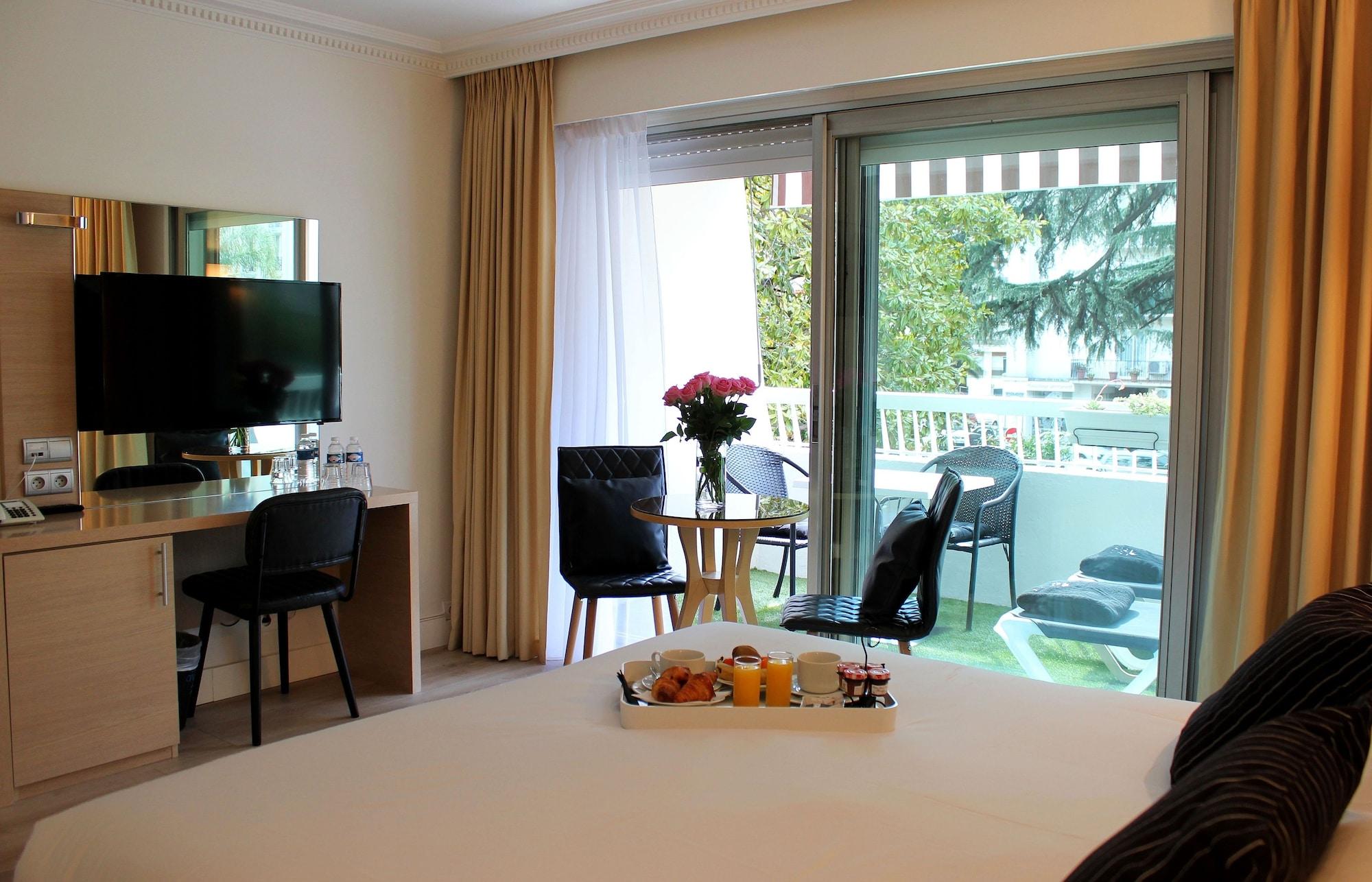 Hotel Victoria Cannes Bagian luar foto