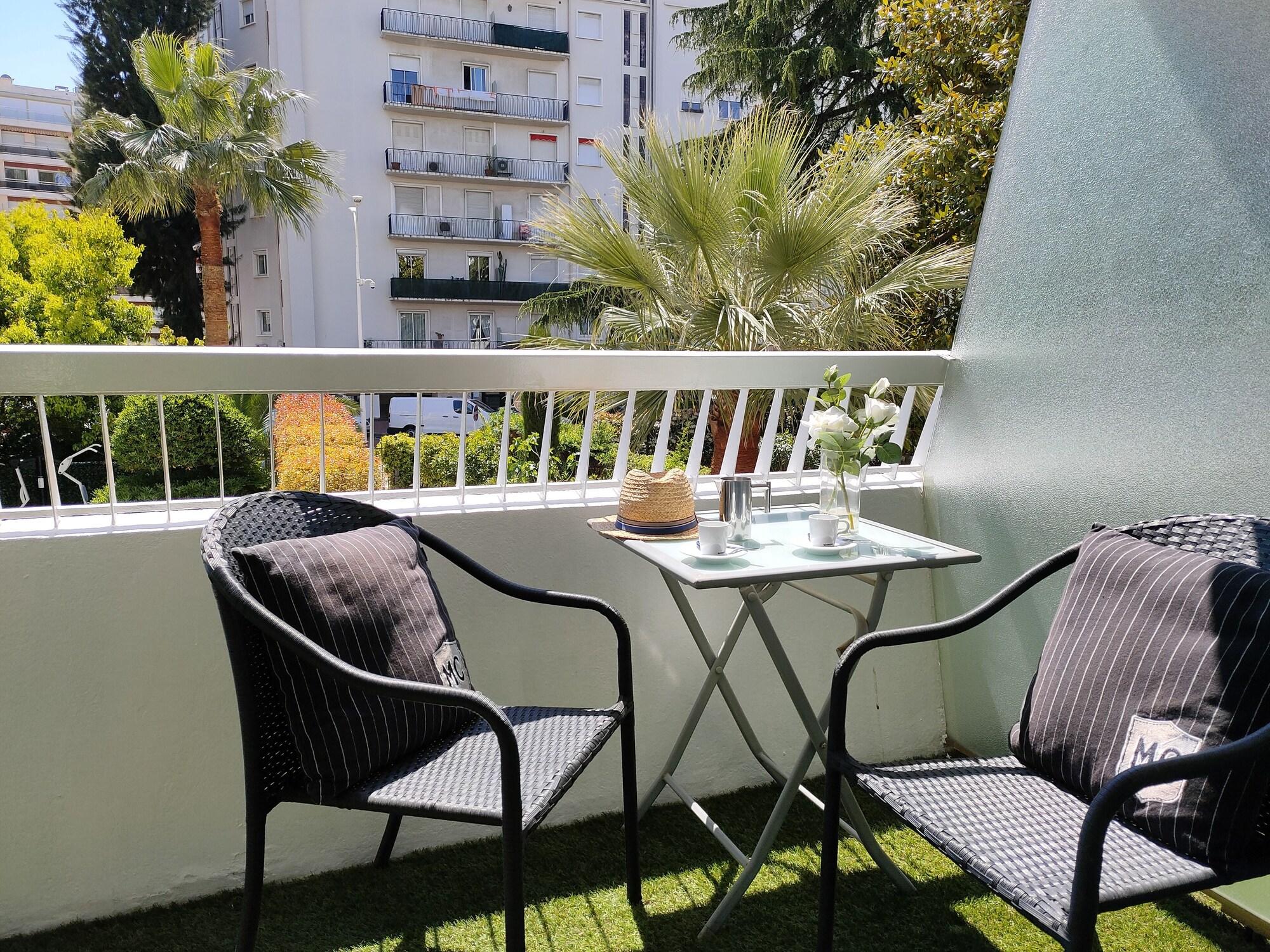 Hotel Victoria Cannes Bagian luar foto