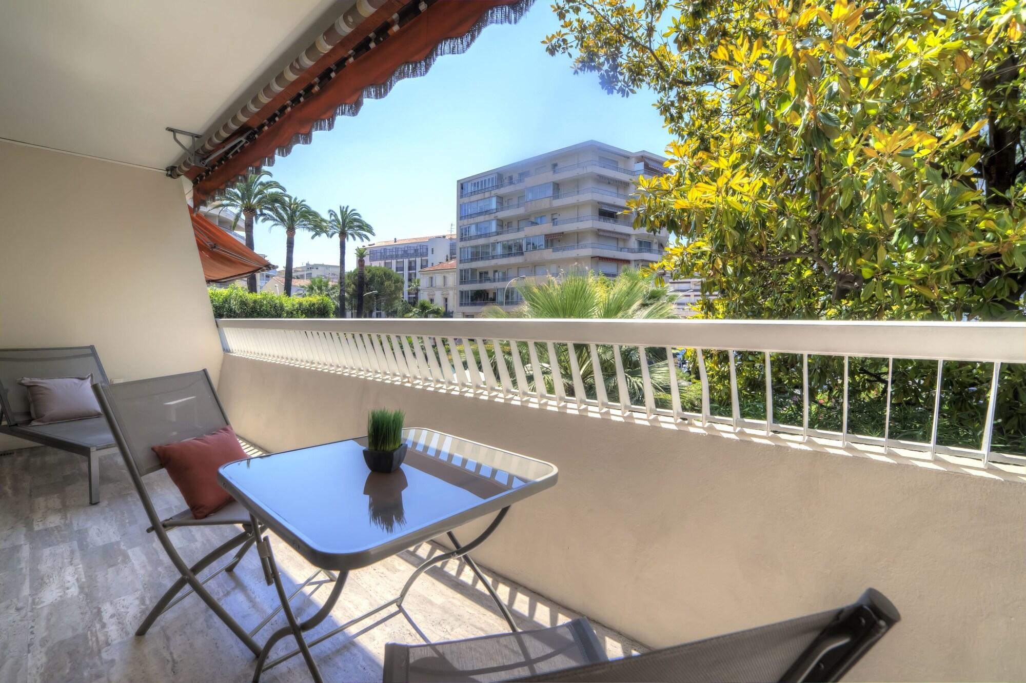 Hotel Victoria Cannes Bagian luar foto