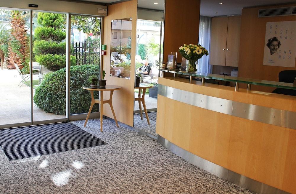 Hotel Victoria Cannes Bagian luar foto