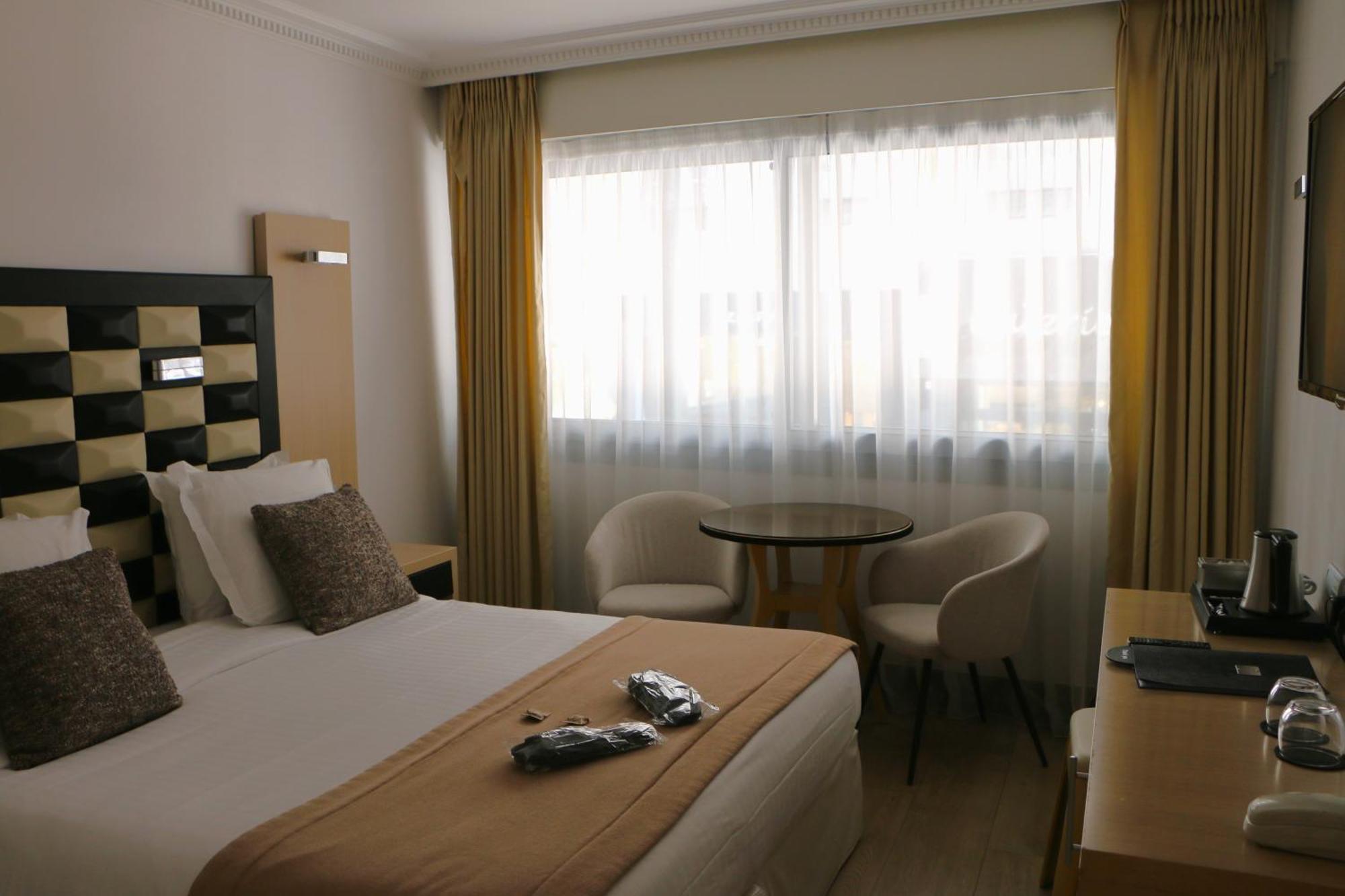 Hotel Victoria Cannes Bagian luar foto