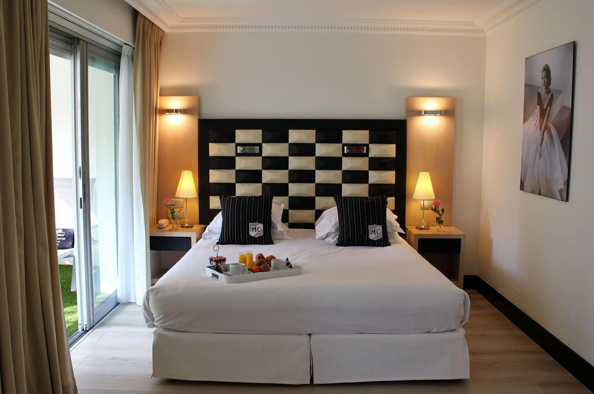 Hotel Victoria Cannes Bagian luar foto
